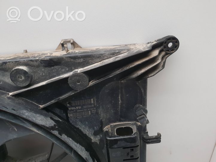 Volvo XC90 Radiator cooling fan shroud 00404523