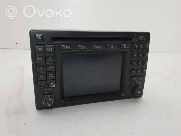 Mercedes-Benz E W210 Unidad delantera de radio/CD/DVD/GPS A2108205189