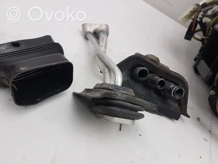 BMW 3 E36 Bloc de chauffage complet 8380340