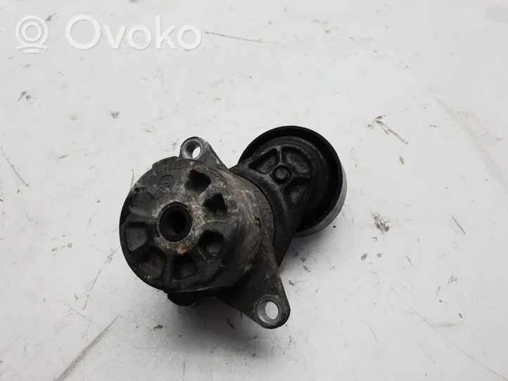 Mercedes-Benz C W204 Supporto del generatore/alternatore 