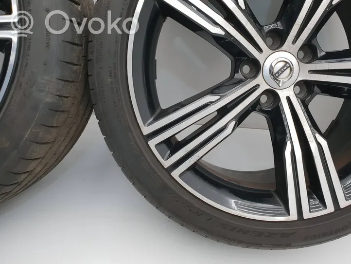 Volvo XC90 R19 alloy rim 31471314