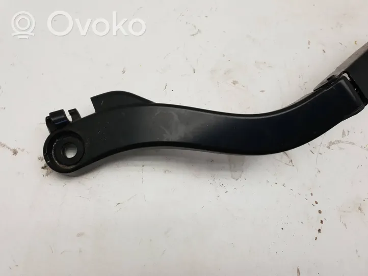 Volvo XC90 Front wiper blade arm 31391849