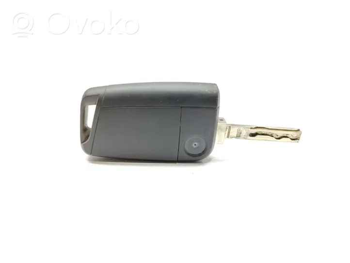 Volkswagen Caddy Ignition lock 5Q1905865A