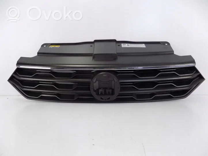 Volkswagen T-Roc Maskownica / Grill / Atrapa górna chłodnicy 2GA853651E