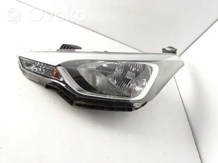 Hyundai i20 (GB IB) Lampa przednia 92101C8000