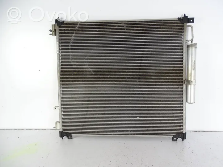 Land Rover Defender Radiateur condenseur de climatisation 92100D332A