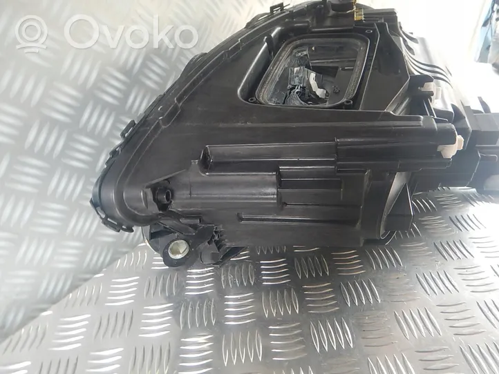 Mercedes-Benz E W213 Lampa przednia A2139067509