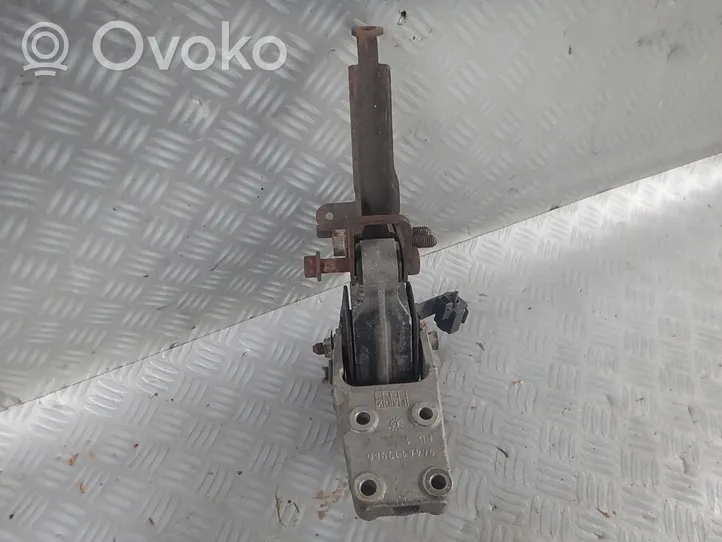 Citroen C6 Supporto di montaggio del motore 9646119980