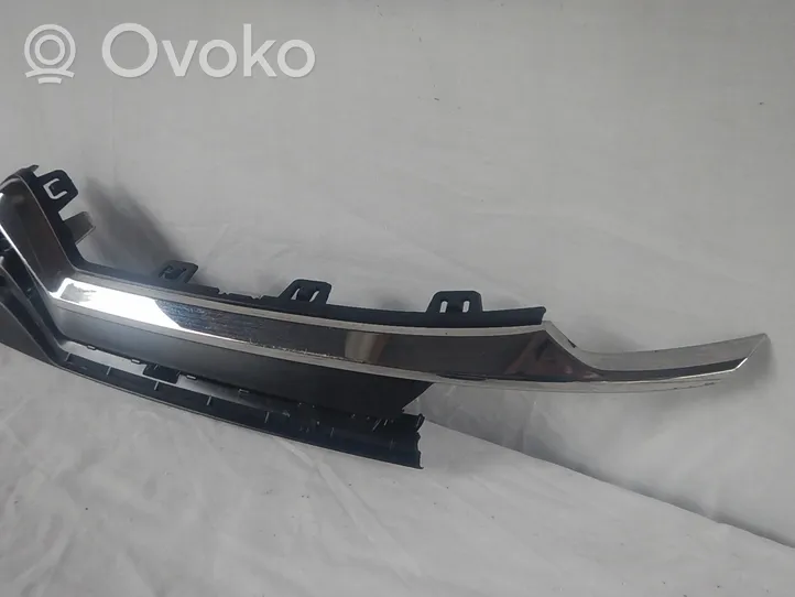 Citroen C4 II Maskownica / Grill / Atrapa górna chłodnicy 9834711980