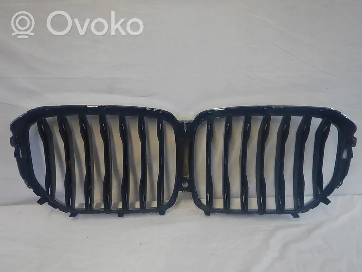 BMW X5 G05 Grille calandre supérieure de pare-chocs avant 7454887