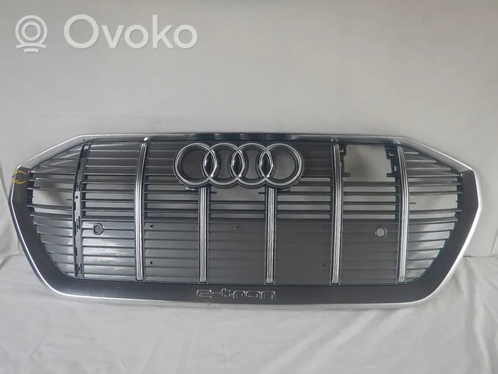 Audi e-tron Grille calandre supérieure de pare-chocs avant 4KE853651ABC