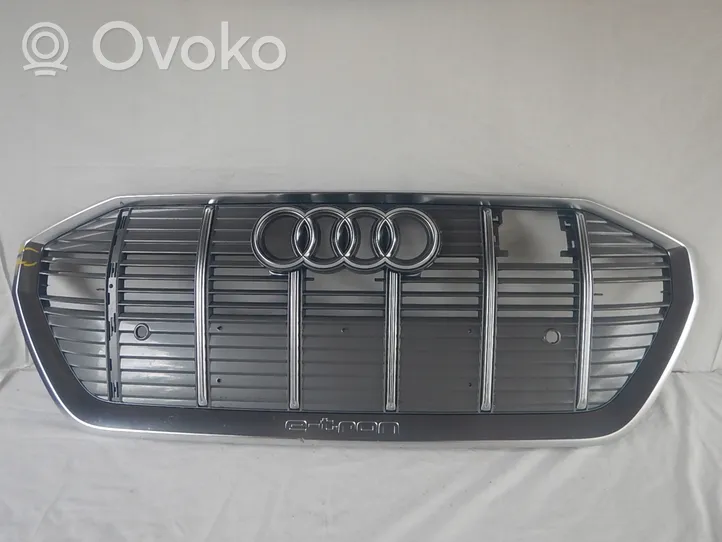 Audi e-tron Oberes Gitter vorne 4KE853651ABC