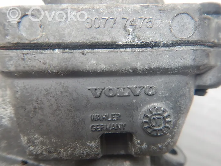 Volvo V70 Termostat / Obudowa termostatu 30777475