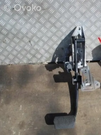 Volvo C30 Brake pedal 