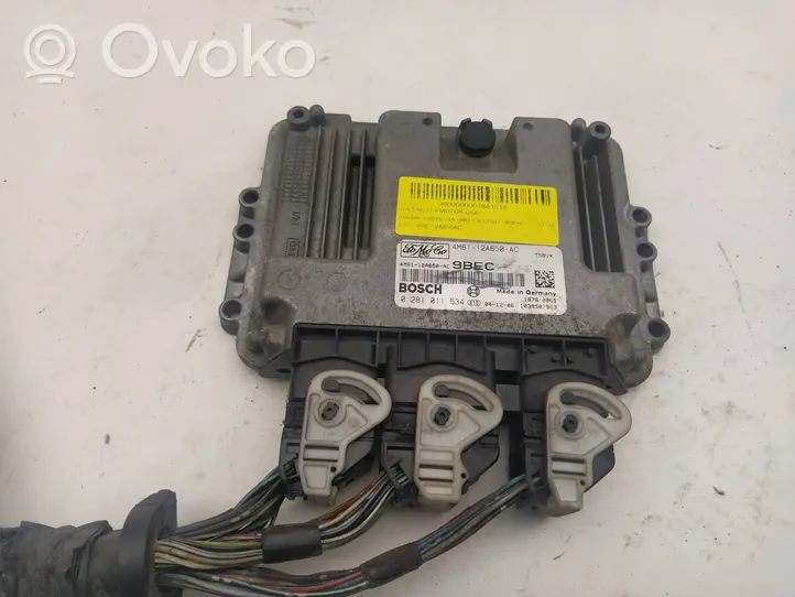 Mazda 3 Sterownik / Moduł ECU 4M6112A650AC