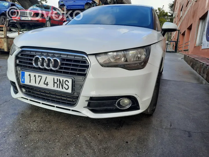 Audi A1 Etusumuvalo 8T0941699