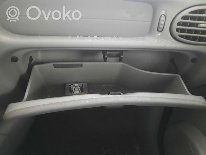 Renault Scenic I Oven keskuslukituksen ohjausyksikön moduuli 432970B