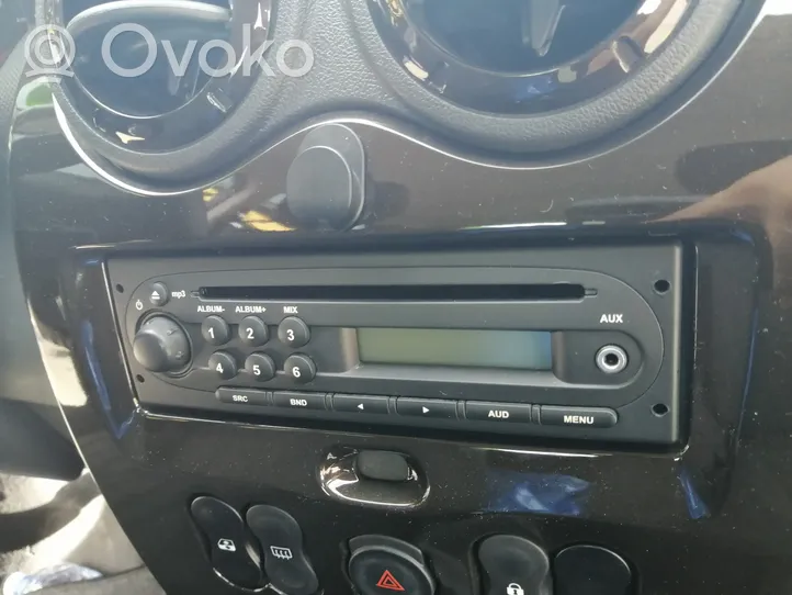 Dacia Lodgy Unità principale autoradio/CD/DVD/GPS 281112231R