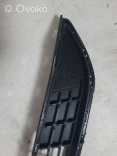 Hyundai i10 Front bumper lower grill 