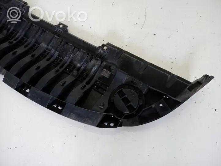 Renault Fluence Front bumper skid plate/under tray 622350006R