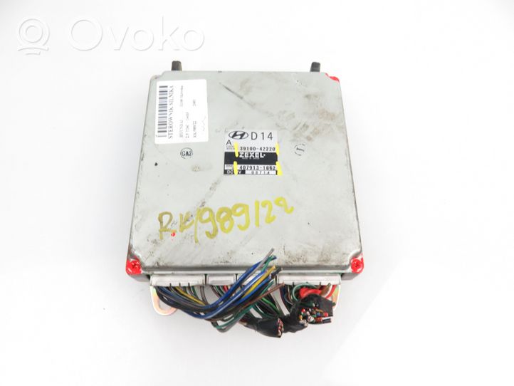 Hyundai H-100 Calculateur moteur ECU 3910042220