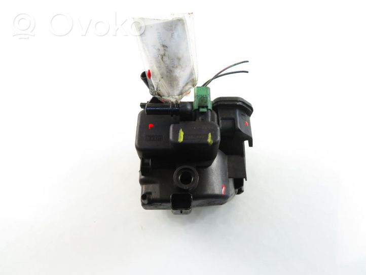 Ford Focus Fuel filter housing 