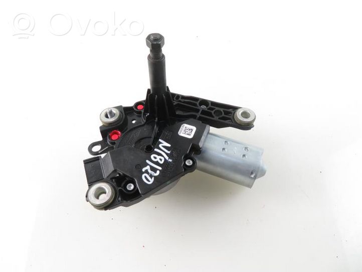 Infiniti Q30 Motor del limpiaparabrisas trasero A1569068200