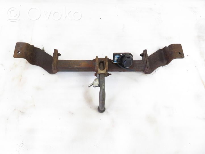 Hyundai Trajet Tow bar set 