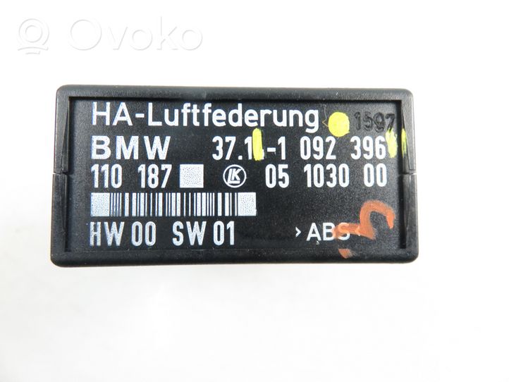 BMW 5 E39 Pakabos valdymo blokas 