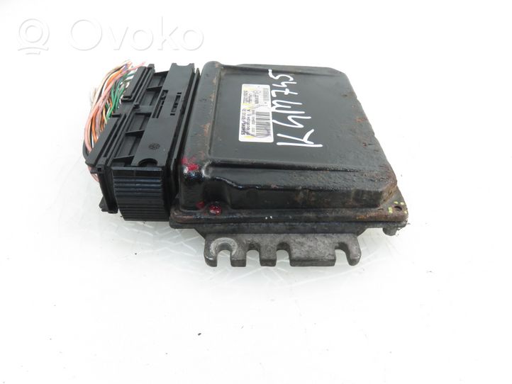 Renault Clio II Sterownik / Moduł ECU 7700110471