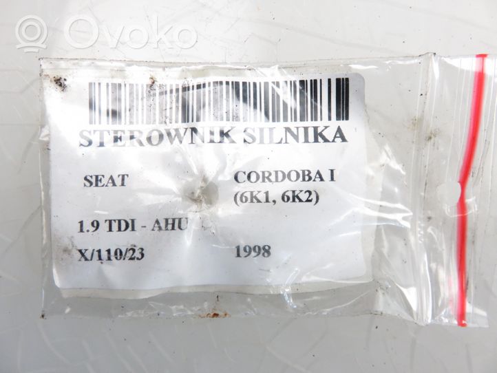 Seat Cordoba (6K) Sterownik / Moduł ECU 0281001484