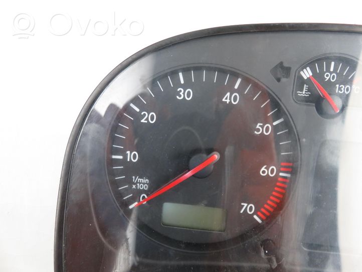 Volkswagen Golf IV Compteur de vitesse tableau de bord 1J0920802