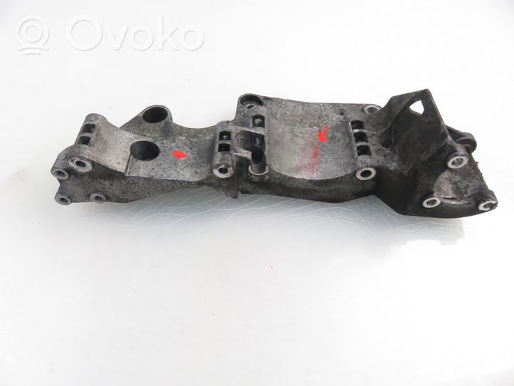 Volkswagen Bora Supporto del generatore/alternatore 