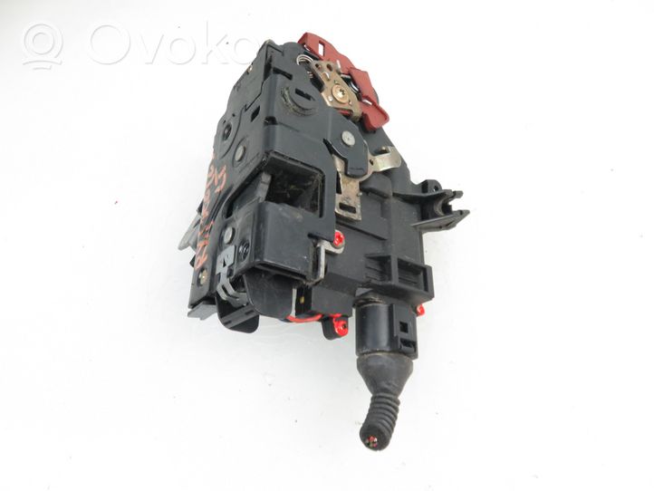 Audi A4 S4 B6 8E 8H Etuoven lukko 