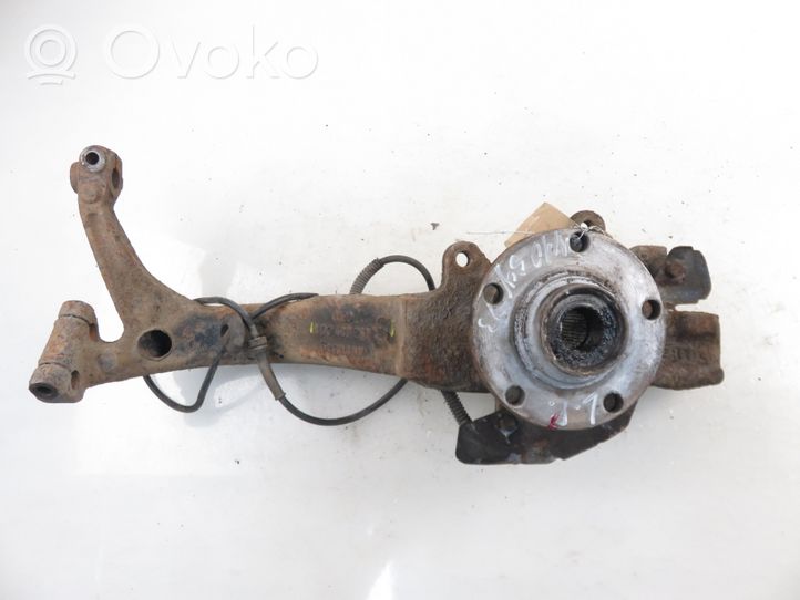 Audi A4 S4 B5 8D Fuso a snodo con mozzo ruota anteriore 