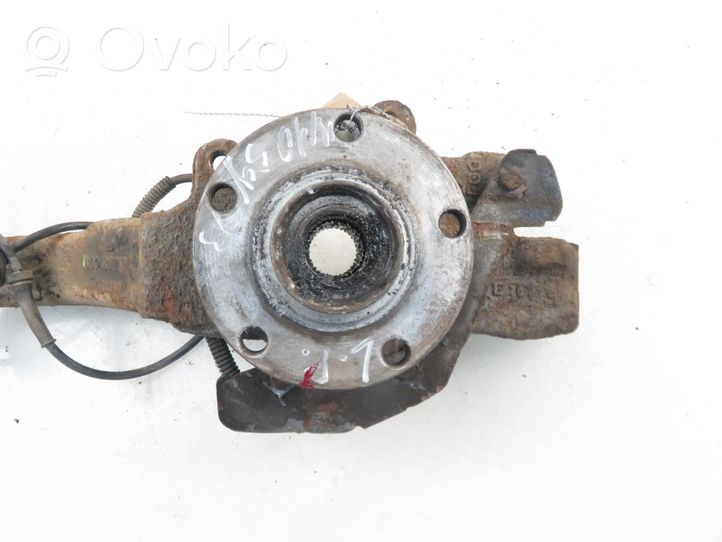 Audi A4 S4 B5 8D Fuso a snodo con mozzo ruota anteriore 