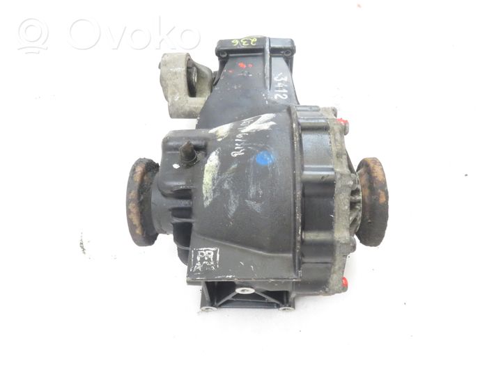 Volkswagen PASSAT B5.5 Rear differential 01R525131C