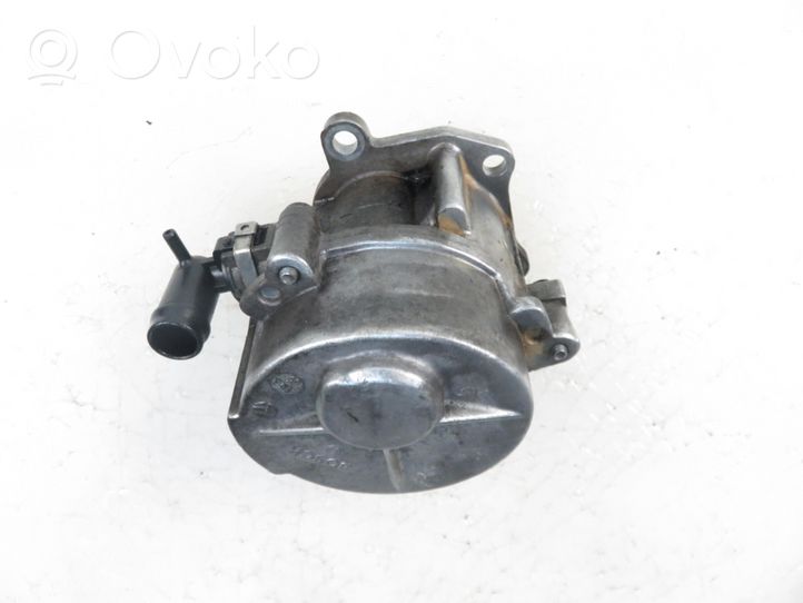 Opel Vivaro Vacuum pump 