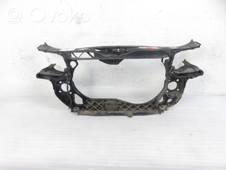 Audi A4 S4 B6 8E 8H Staffa del pannello di supporto del radiatore 