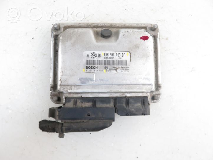 Volkswagen Bora Calculateur moteur ECU 0281010497