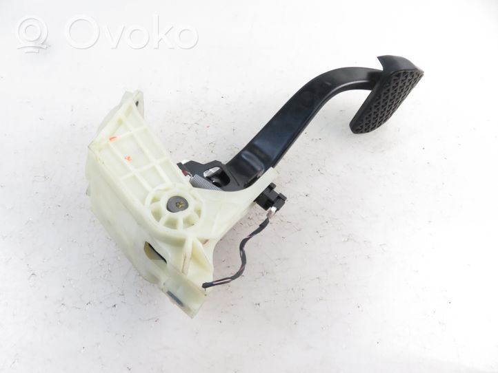 BMW X1 E84 Brake pedal 