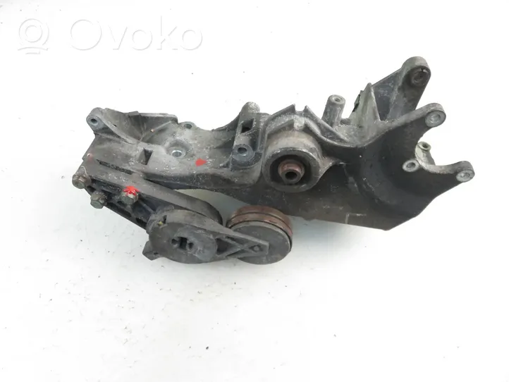 Volkswagen PASSAT B5.5 Supporto del generatore/alternatore 