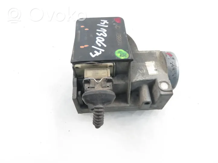 Audi 80 90 S2 B4 Misuratore di portata d'aria 028906301