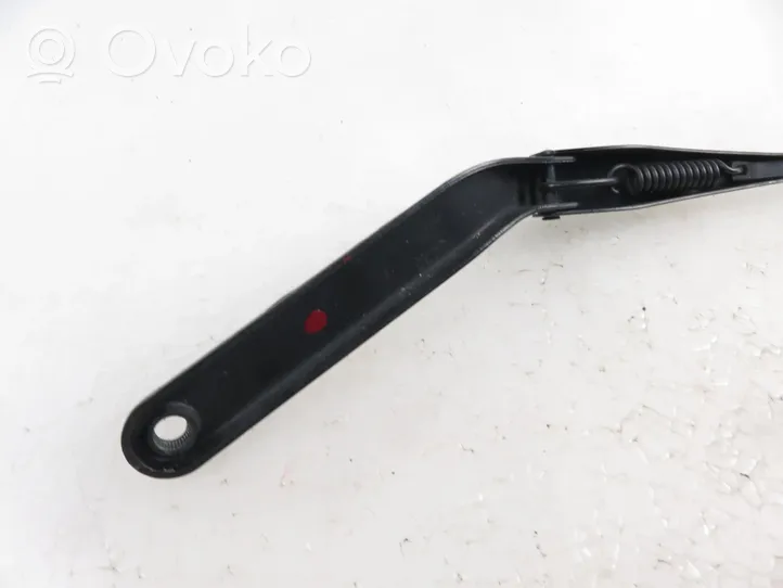 BMW X1 E84 Front wiper blade arm 