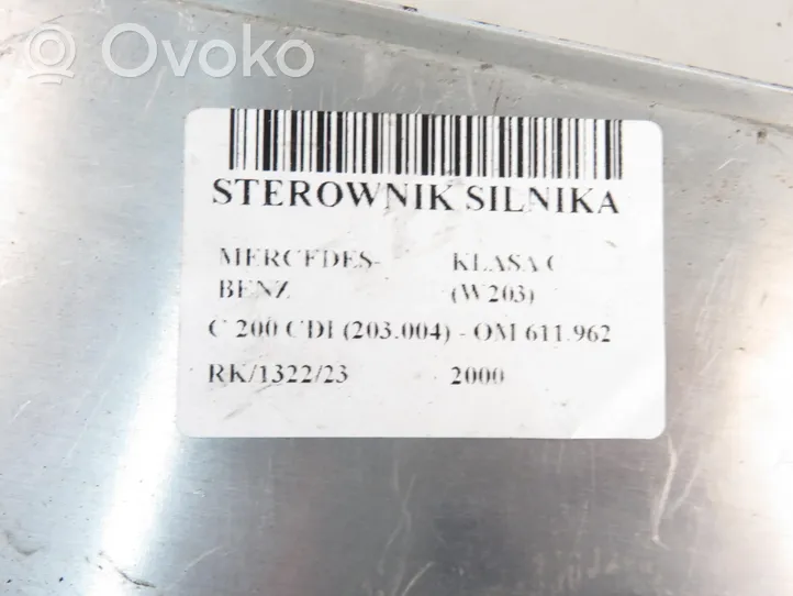 Mercedes-Benz C AMG W203 Sterownik / Moduł ECU 0281010528