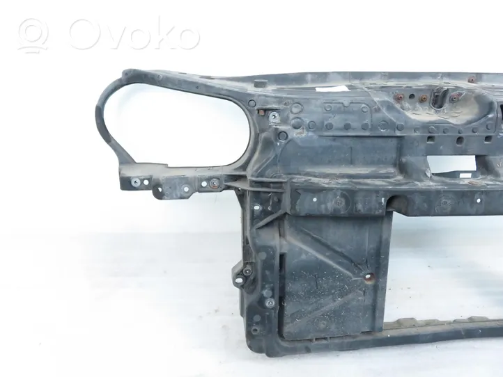 Volkswagen Polo IV 9N3 Staffa del pannello di supporto del radiatore 