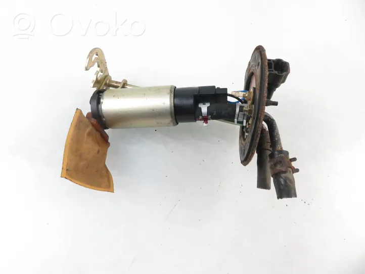 Suzuki Baleno EG Pompe à carburant 