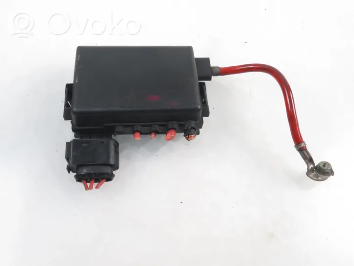 Volkswagen Golf IV Relais de batterie fusible 