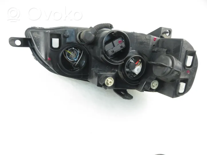 Fiat Punto (188) Lampa przednia 