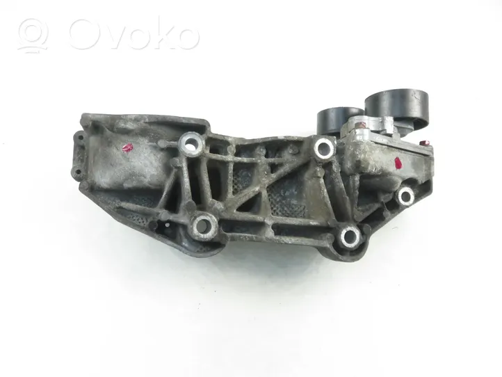 Peugeot 301 Supporto del generatore/alternatore 